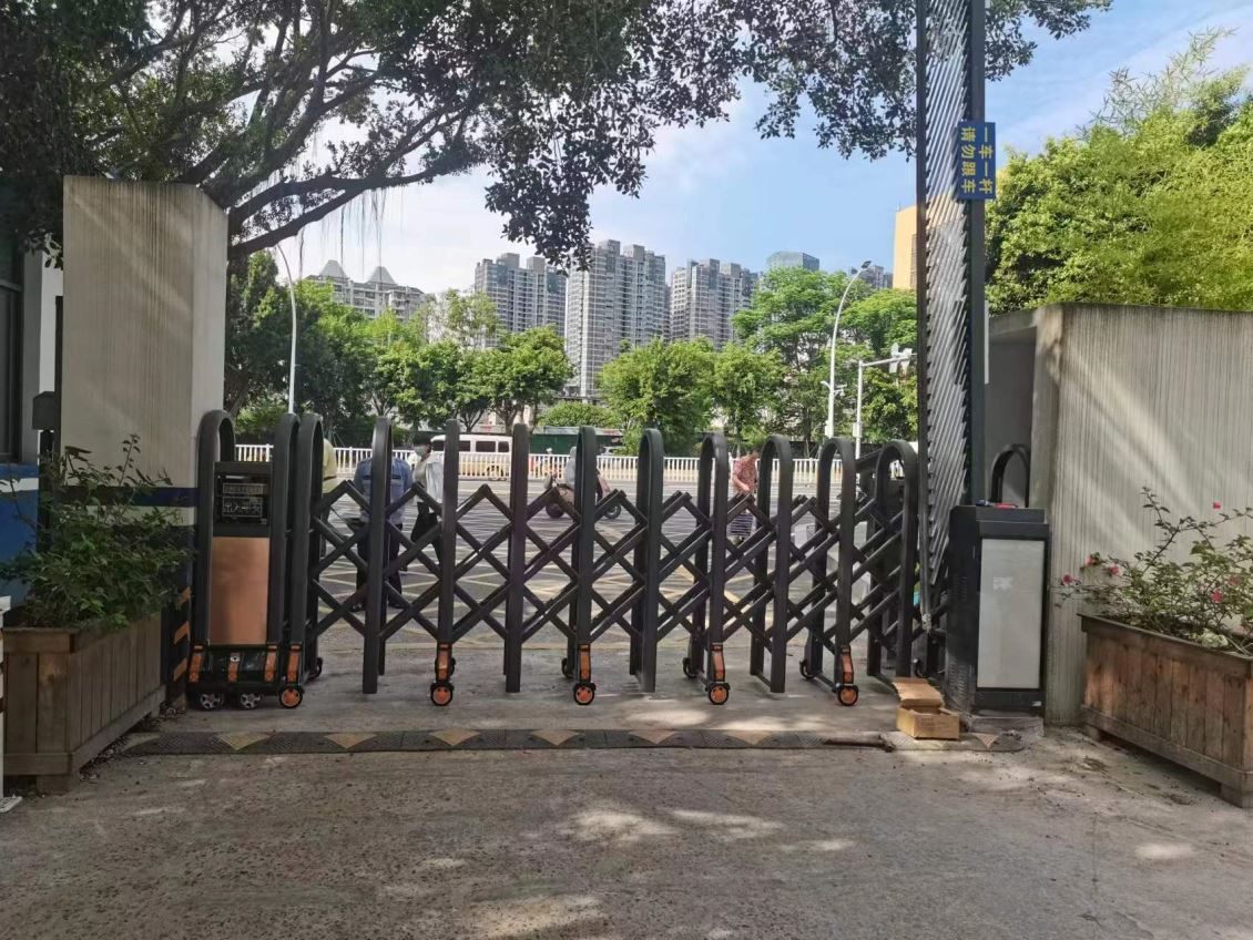 如何清洗福清福建伸缩门的橡胶密封条？